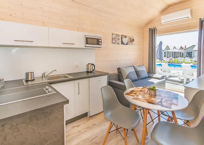 Rajskie Piaski Feriehus Dąbki